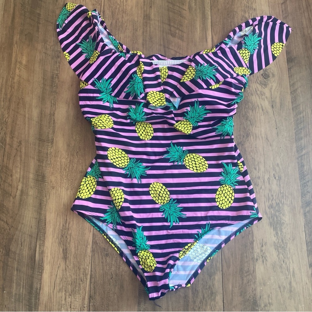 ELOQUII Pineapple Stripe Off-Shoulder One-Piece Swimsuit Size 16 - Picture 2 of 8
